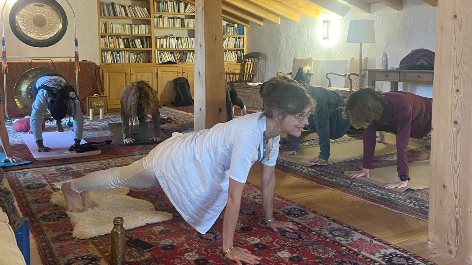 Pratique du yoga lors des séjour retraite de yoga dans la Drôme